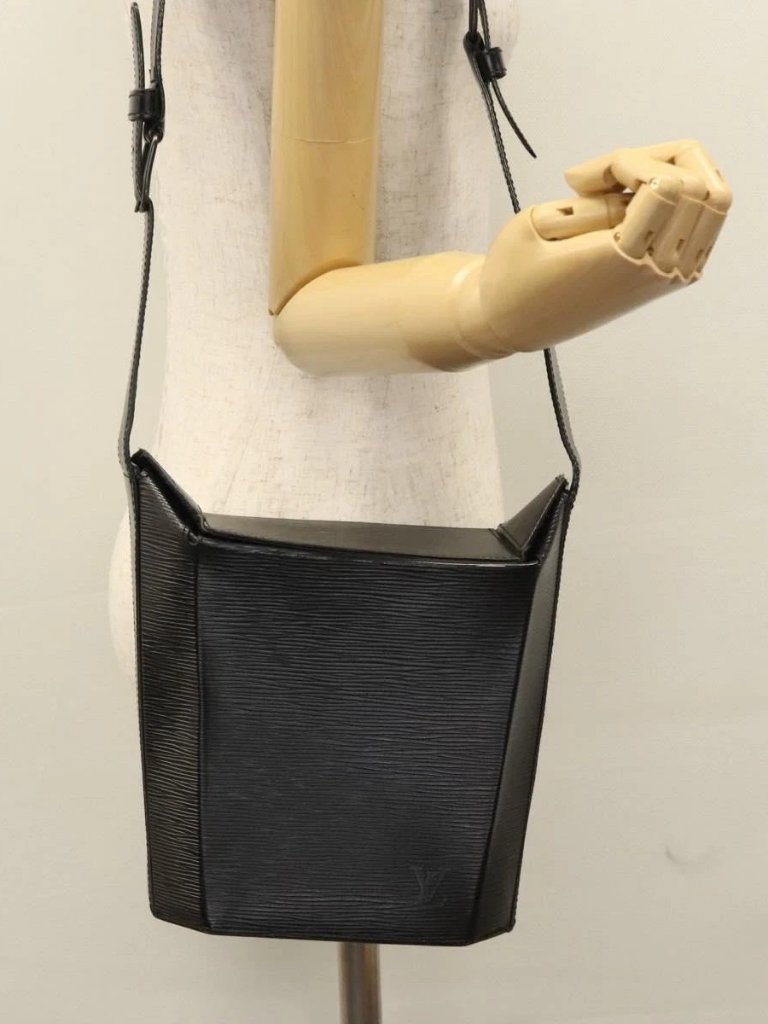 Louis Vuitton Epi Sac Saw Shoulder Bag 2way Black